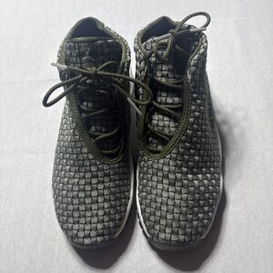 Air Jordan Future Youth Shoes Gray/Green Size 5.5Y Lightweight Mesh Upper
